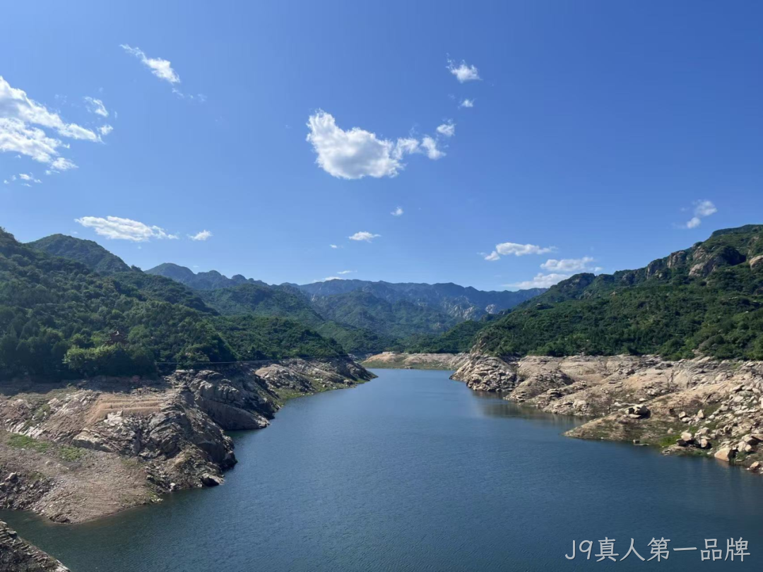 “芯赛道砥砺奋进 聚微光点亮未来”——J9真人第一品牌开展主